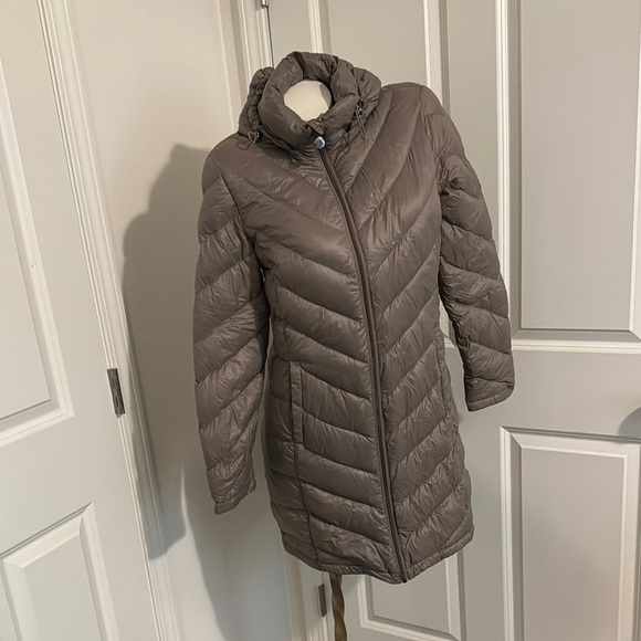 Calvin Klein Jackets & Blazers - Calvin Klein Brown Puffer Jacket with Chevron Quilting, Down Filled
